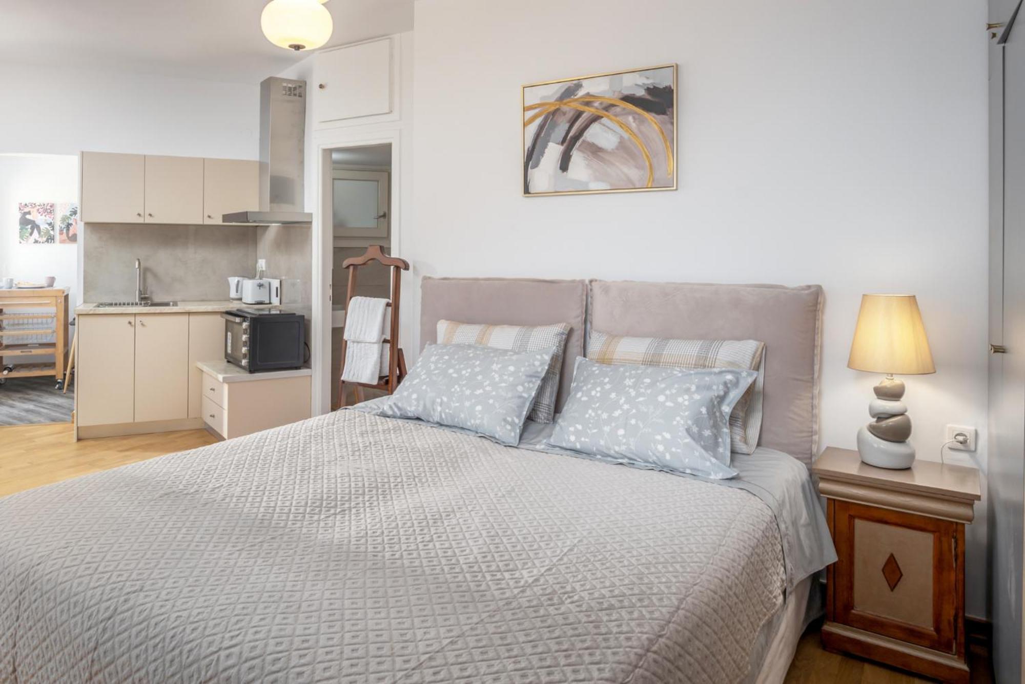 Appartement Chic, Downtown, Penthouse W Sundeck And Seaview Héraklion